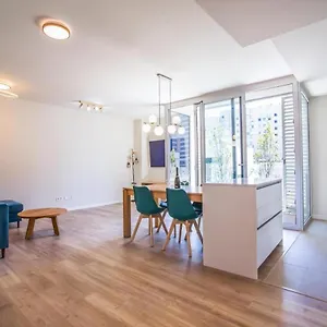  Apartment Forum Casa Barcelona